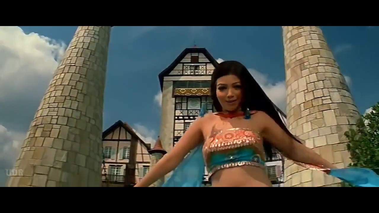 YouTube It may be slightly chilly, but why not wear a crop top!